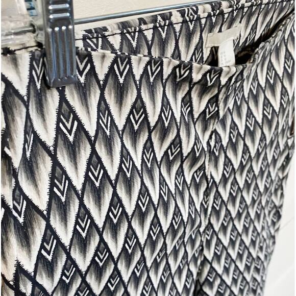 H&M High Waisted Ankle Crop Pants Side Zip Abstract Print‎ Grey Stretch SZ 10 - Picture 10 of 10